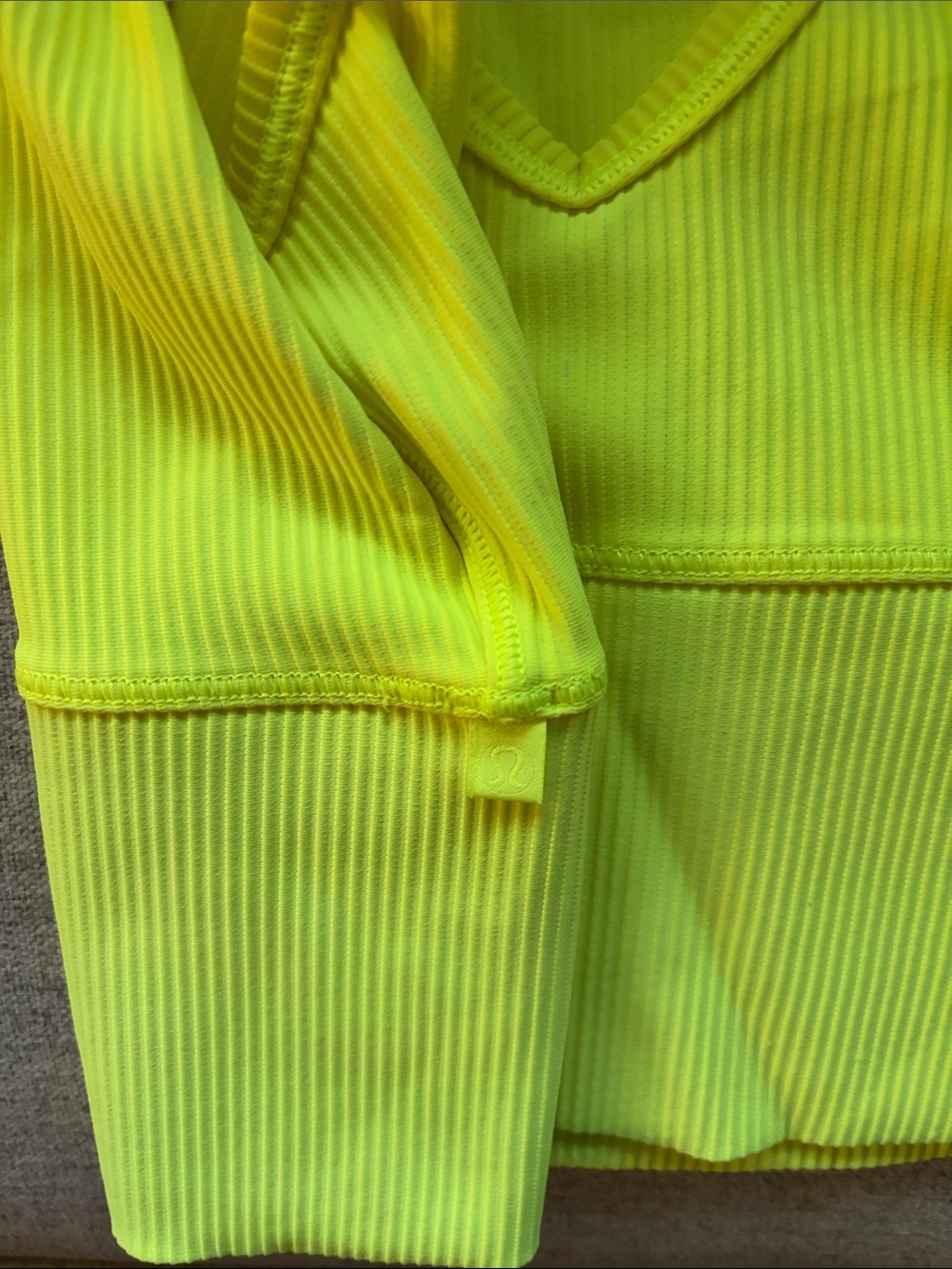 Lululemon Power Pivot Ribbed Tank Top
Electric Lemon - Picture 4 of 5